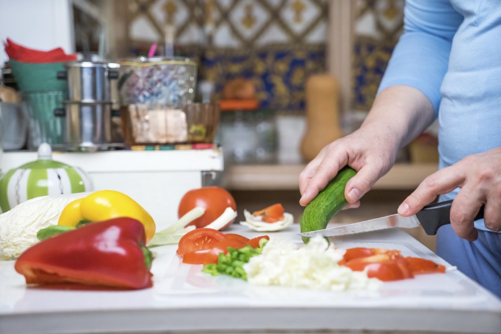 Preparing Veg - iStock_000060982130_Medium